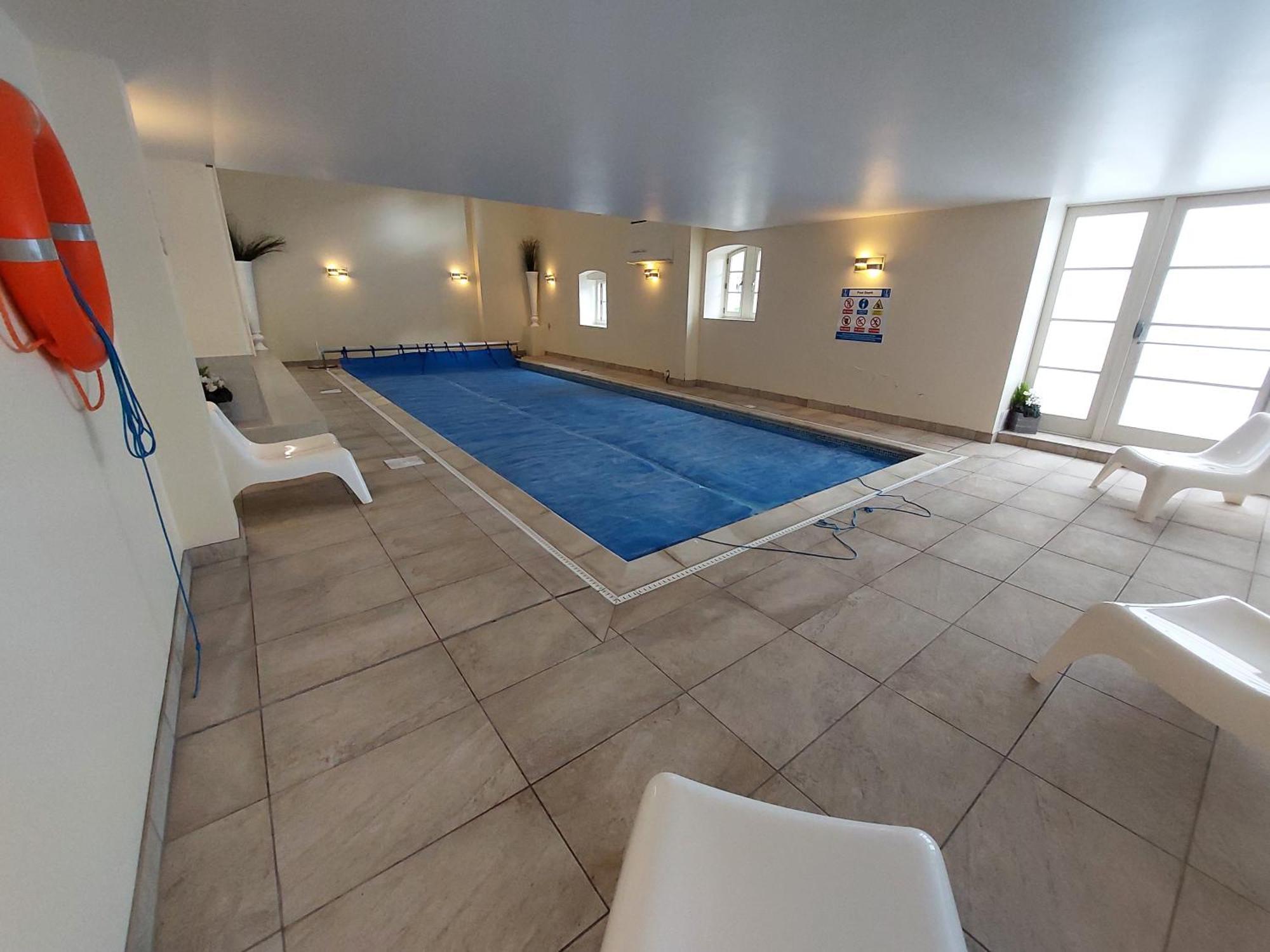 Old Brewery Home With Pool And Gym Access Oakhill Exterior photo
